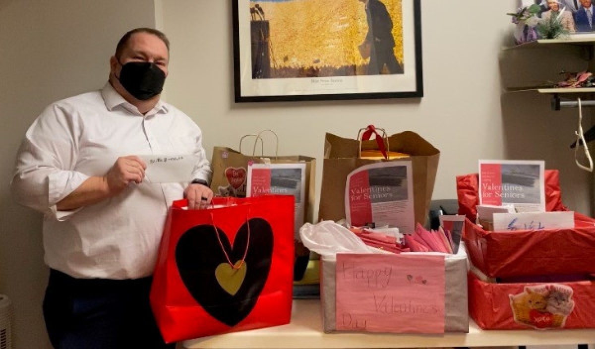 02.14.2022 Valentine Delivery Bennett