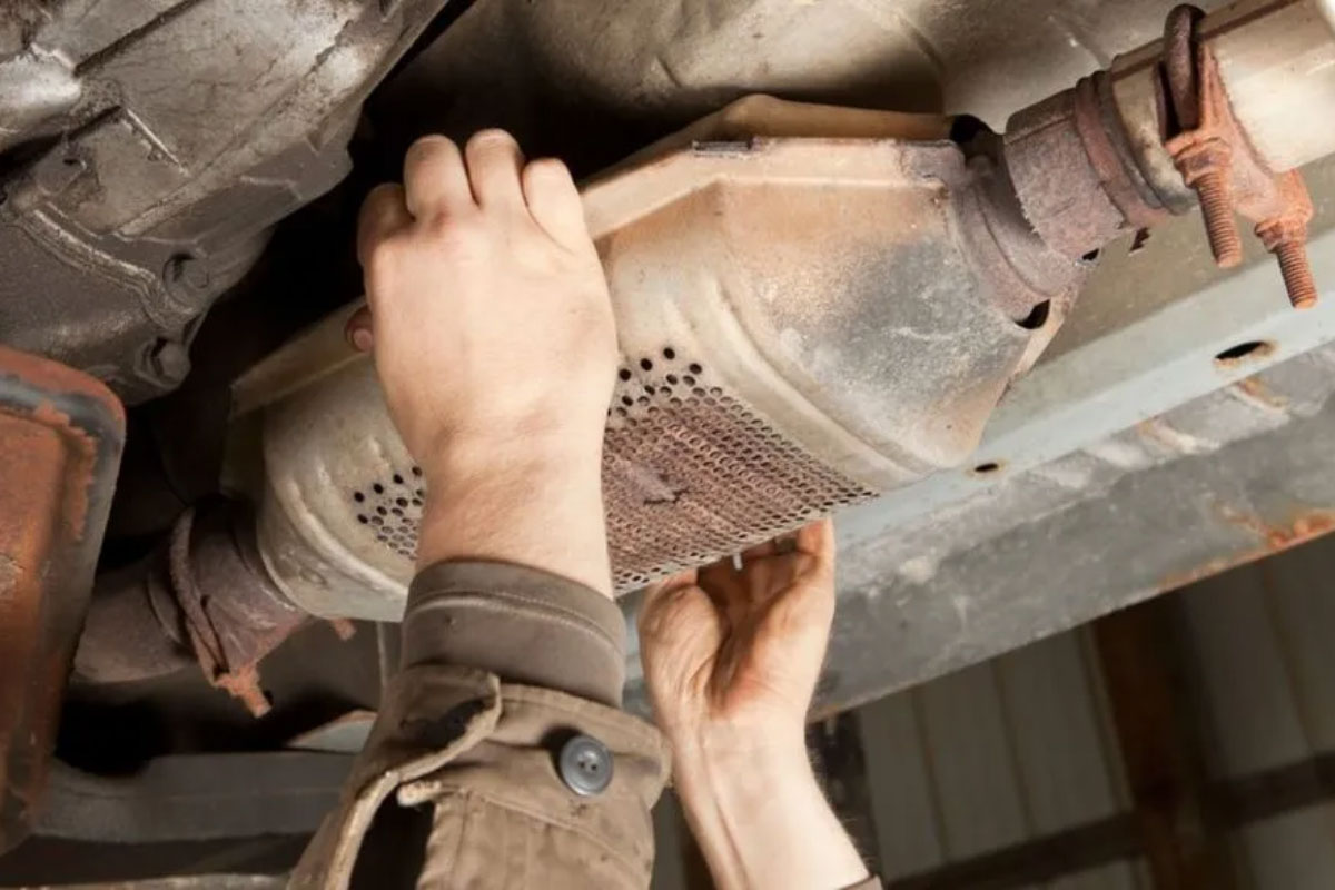 catalytic converter 053122