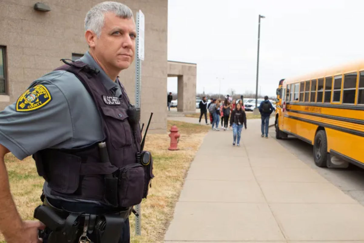 cop school safety 033022
