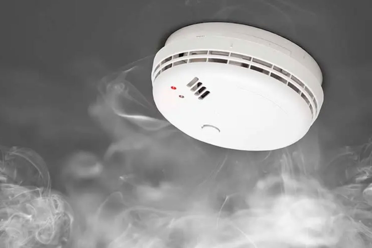 smoke detector2 031122