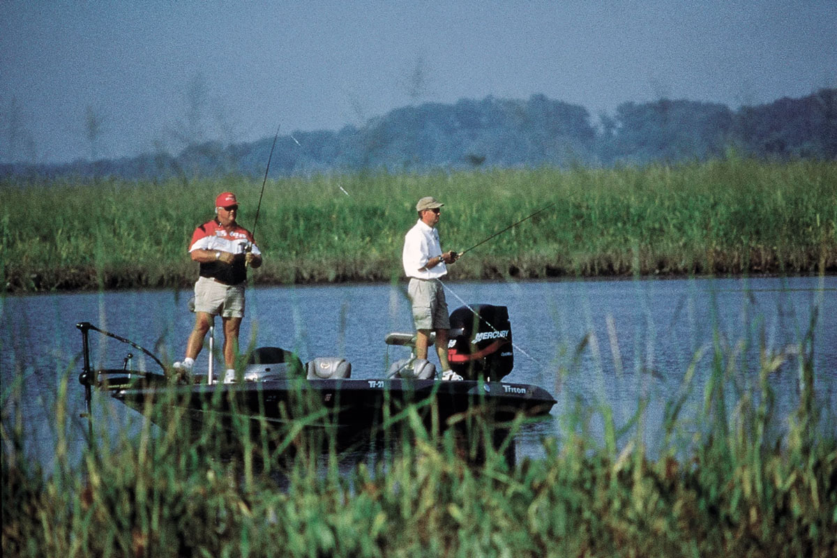 https://www.illinoissenatedemocrats.com/images/2023/fishing-042723.jpg