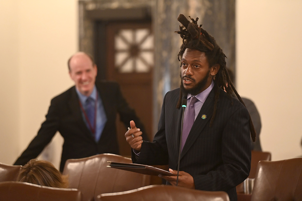 Sen. Mike Simmons