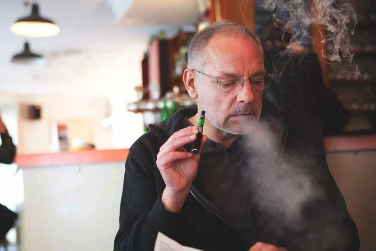 vaping 042623