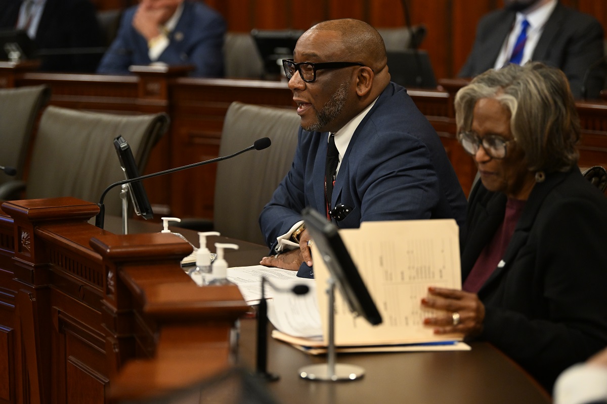 Senator Belt addresses a committee
