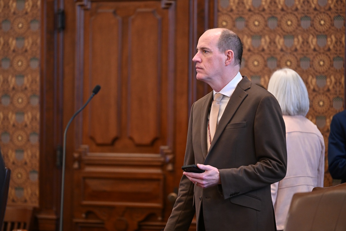 (Photo) Sen. Cunningham on the Senate floor