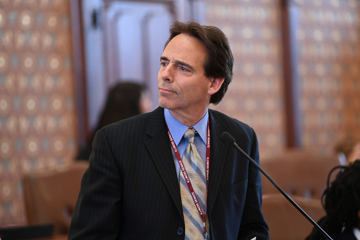 State Senator Steve Stadelman on the Senate floor
