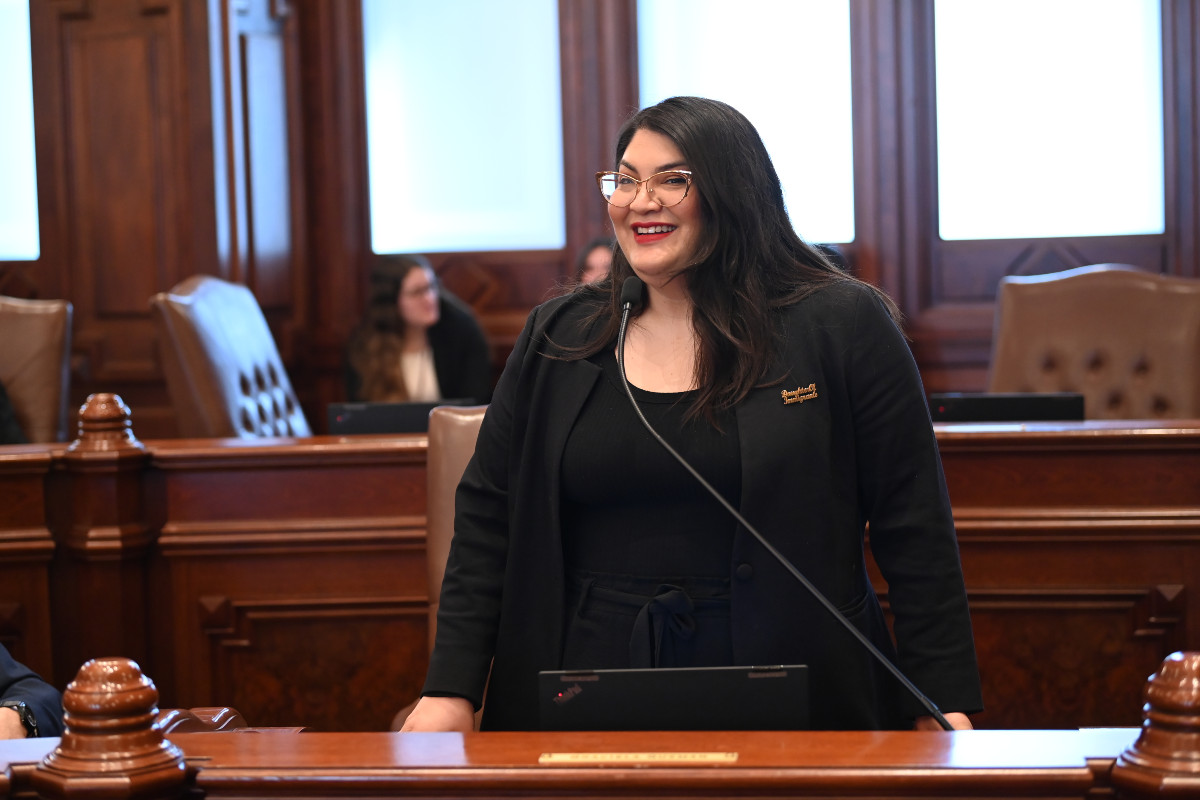 Senator Guzman speaking on the Senate floor. 