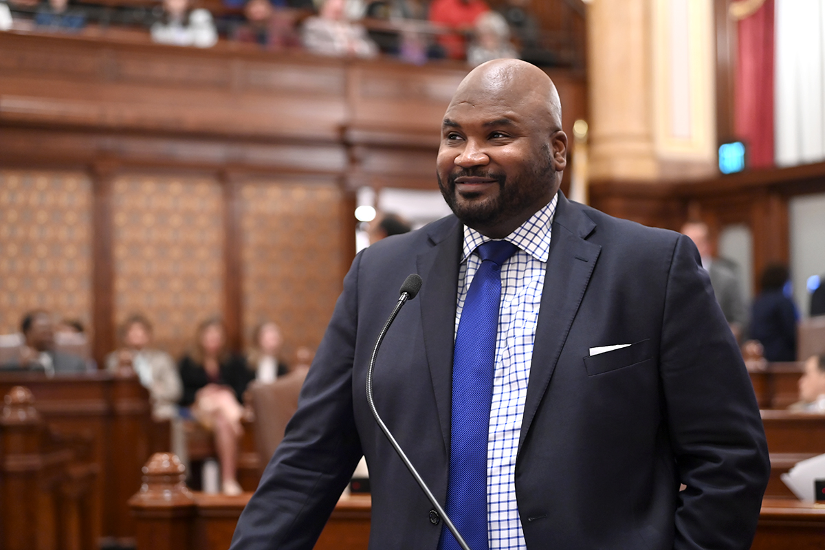Senator Sims on the Senate Floor.